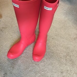 Brand New Hunter rain boots.